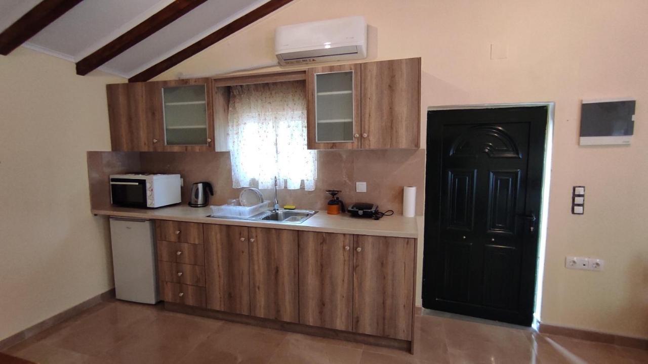 Potami Studios Lefkimmi  Ngoại thất bức ảnh